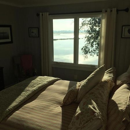 Waterside Retreat Bed & Breakfast Мърълс Инлет Екстериор снимка