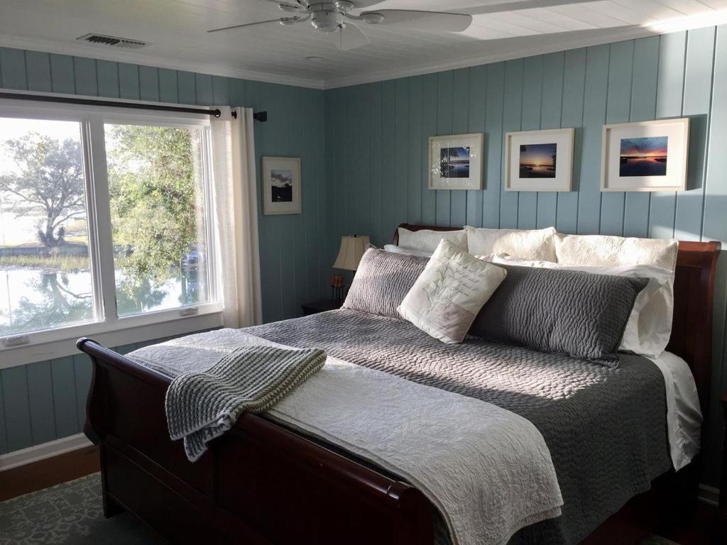 Waterside Retreat Bed & Breakfast Мърълс Инлет Екстериор снимка