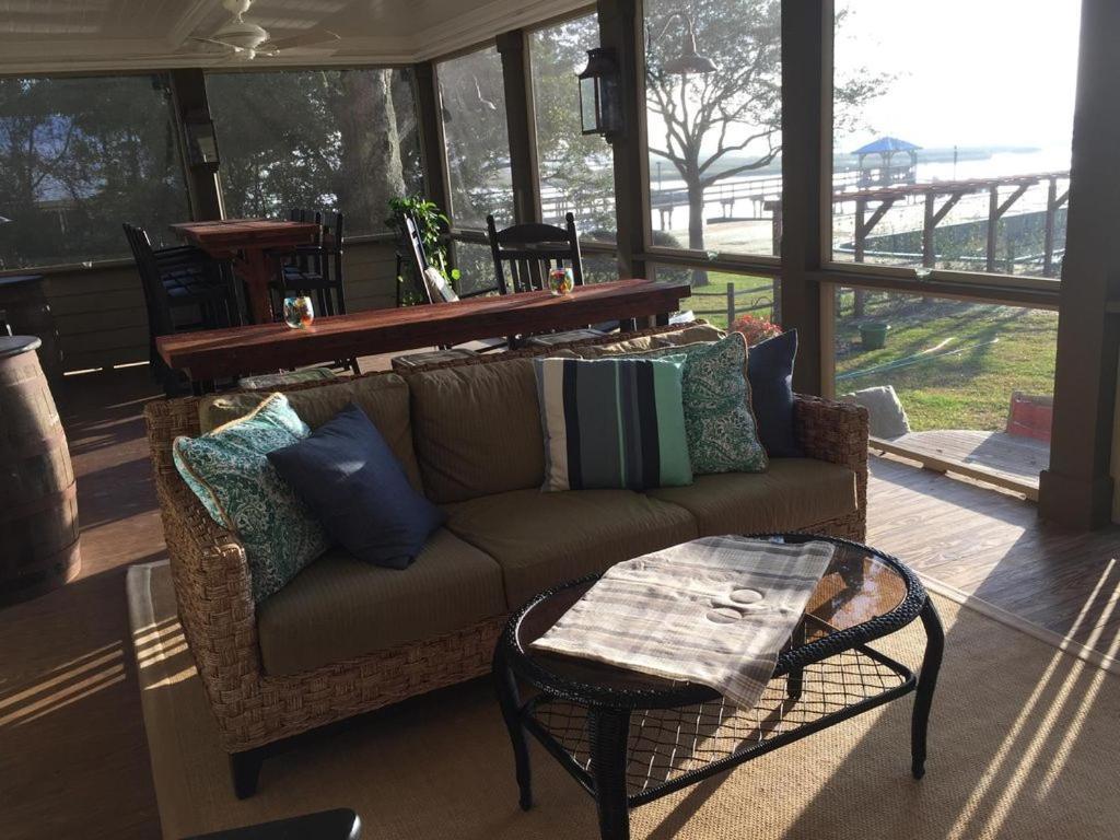 Waterside Retreat Bed & Breakfast Мърълс Инлет Екстериор снимка