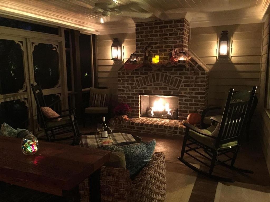 Waterside Retreat Bed & Breakfast Мърълс Инлет Екстериор снимка